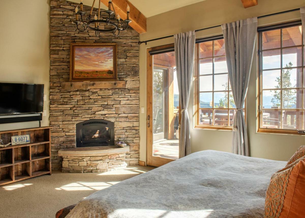 Doc'S Holiday Suite Big Sky Dış mekan fotoğraf